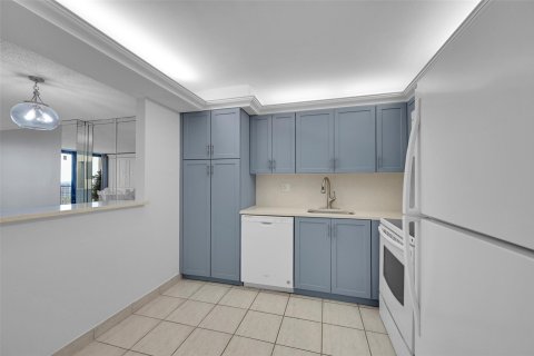 Condominio en venta en Hollywood, Florida, 1 dormitorio, 92.9 m2 № 1224863 - foto 18