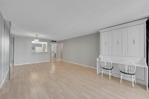 Copropriété à vendre à Hollywood, Floride: 1 chambre, 92.9 m2 № 1224863 - photo 23