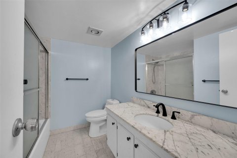 Copropriété à vendre à Hollywood, Floride: 1 chambre, 92.9 m2 № 1224863 - photo 9