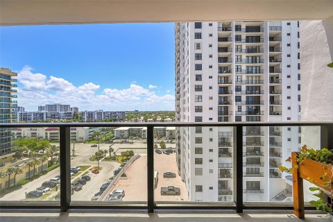 Condominio en venta en Hollywood, Florida, 1 dormitorio, 92.9 m2 № 1224863 - foto 5