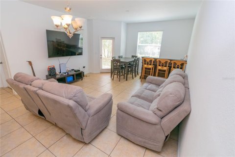 Townhouse in Orlando, Florida 4 bedrooms, 209.03 sq.m. № 1112605 - photo 6