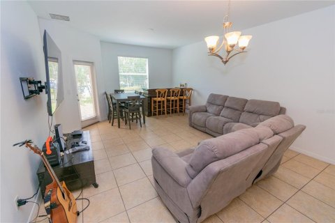 Townhouse in Orlando, Florida 4 bedrooms, 209.03 sq.m. № 1112605 - photo 7