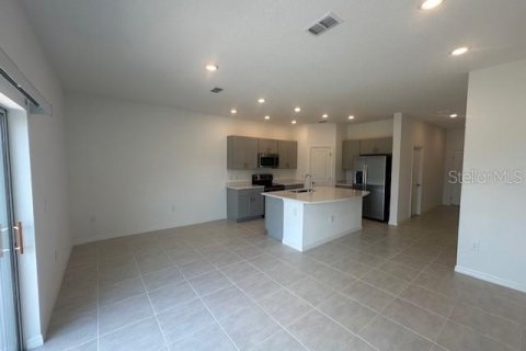 Touwnhouse à vendre à Kissimmee, Floride: 3 chambres, 127.55 m2 № 1304082 - photo 2