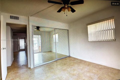 Condo in Delray Beach, Florida, 2 bedrooms  № 1369260 - photo 8