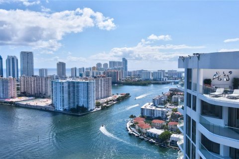 Condo in Aventura, Florida, 3 bedrooms  № 340563 - photo 8