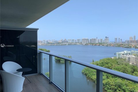 Condominio en venta en North Miami, Florida, 2 dormitorios, 102.84 m2 № 2106 - foto 8