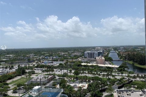 Купить кондоминиум в Норт-Майами, Флорида 2 спальни, 102.84м2, № 2106 - фото 13
