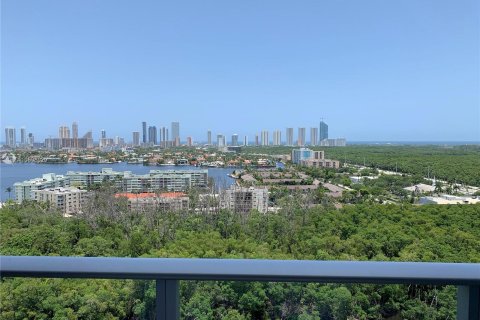 Condominio en venta en North Miami, Florida, 2 dormitorios, 102.84 m2 № 2106 - foto 7