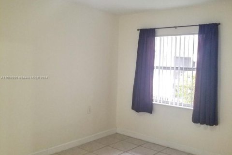 Condominio en venta en Miami, Florida, 1 dormitorio, 68.38 m2 № 1365519 - foto 16