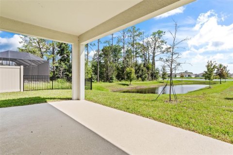 House in Lutz, Florida 4 bedrooms, 259.57 sq.m. № 1390784 - photo 28