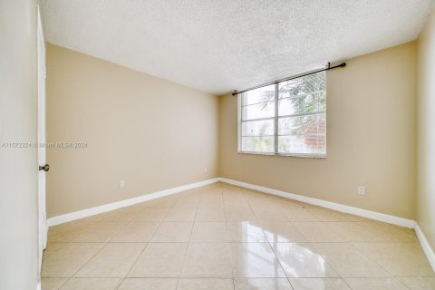 Copropriété à vendre à Miami, Floride: 2 chambres, 96.25 m2 № 1128724 - photo 2