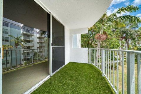 Copropriété à vendre à Miami, Floride: 2 chambres, 96.25 m2 № 1128724 - photo 11