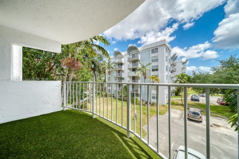 Copropriété à vendre à Miami, Floride: 2 chambres, 96.25 m2 № 1128724 - photo 10