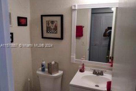 Condo in Boca Raton, Florida, 1 bedroom  № 1128674 - photo 10