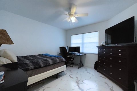 Condo in Coconut Creek, Florida, 2 bedrooms  № 1098989 - photo 11