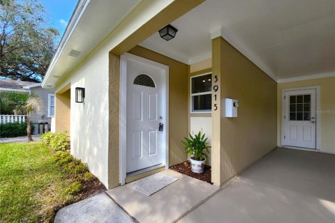 House in Tampa, Florida 2 bedrooms, 115.94 sq.m. № 1444816 - photo 13