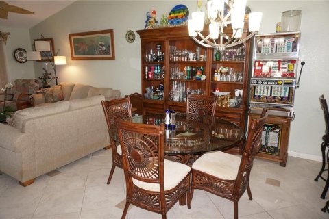 Condo in Punta Gorda, Florida, 2 bedrooms  № 1004176 - photo 8