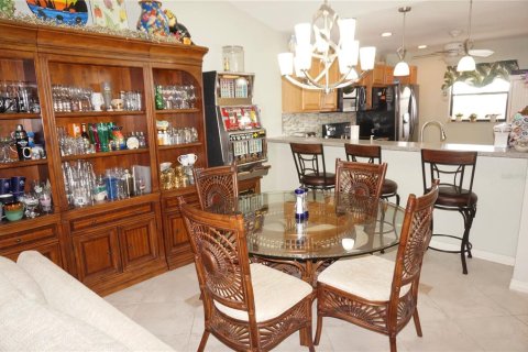 Condominio en venta en Punta Gorda, Florida, 2 dormitorios, 107.12 m2 № 1004176 - foto 9