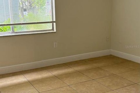 Copropriété à vendre à Orlando, Floride: 2 chambres, 90.67 m2 № 1365211 - photo 13