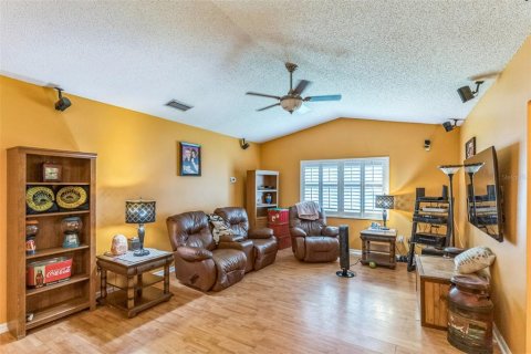 Casa en venta en Apopka, Florida, 3 dormitorios, 177.07 m2 № 1364343 - foto 6