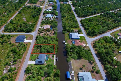 Terreno en venta en Port Charlotte, Florida № 1244815 - foto 2