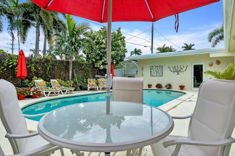 House in Hollywood, Florida 3 bedrooms, 174.28 sq.m. № 1099007 - photo 4