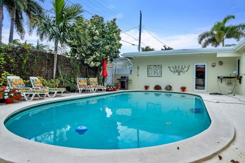 House in Hollywood, Florida 3 bedrooms, 174.28 sq.m. № 1099007 - photo 7