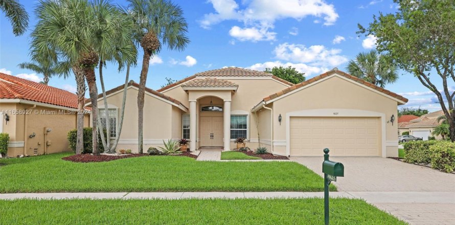 House in Boynton Beach, Florida 3 bedrooms, 233 sq.m. № 1365894