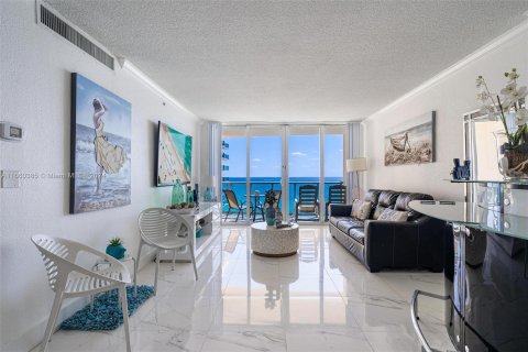 Copropriété à louer à Hollywood, Floride: 1 chambre, 69.21 m2 № 1365851 - photo 4