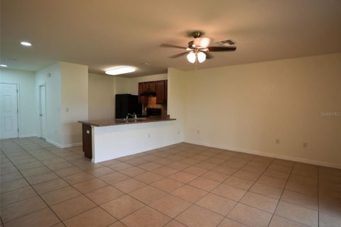 Townhouse in Davenport, Florida 3 bedrooms, 140 sq.m. № 1369798 - photo 10