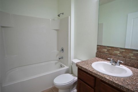 Townhouse in Davenport, Florida 3 bedrooms, 140 sq.m. № 1369798 - photo 28