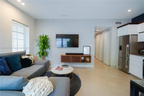 Condominio en venta en Miami Beach, Florida, 1 dormitorio, 63.17 m2 № 1330730 - foto 1