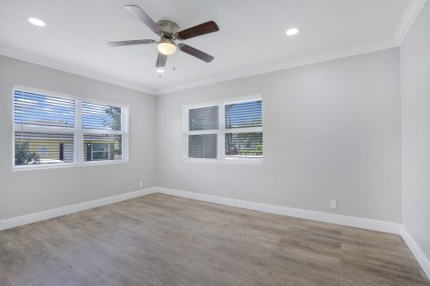 House in West Palm Beach, Florida 2 bedrooms, 77.29 sq.m. № 1160511 - photo 17