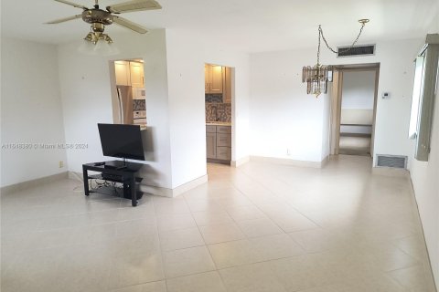 Condominio en venta en Delray Beach, Florida, 1 dormitorio, 66.89 m2 № 1330997 - foto 10