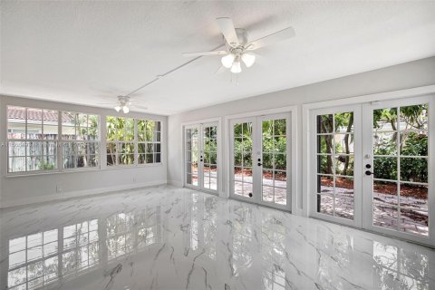 House in Fort Lauderdale, Florida 3 bedrooms, 156.17 sq.m. № 1116385 - photo 10