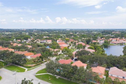 Casa en venta en Plantation, Florida, 4 dormitorios, 243.59 m2 № 1310430 - foto 13