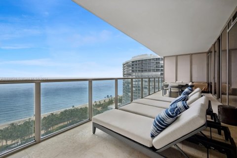 Condominio en venta en Bal Harbour, Florida, 2 dormitorios, 177.54 m2 № 1310466 - foto 1