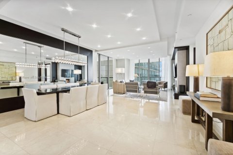 Condominio en venta en Bal Harbour, Florida, 2 dormitorios, 177.54 m2 № 1310466 - foto 3