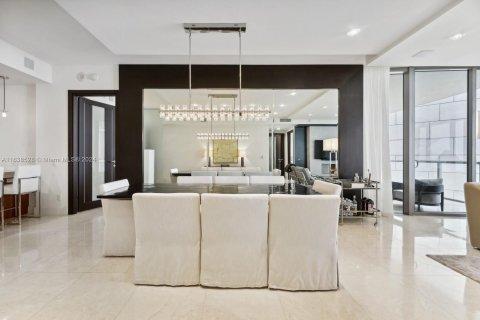 Condominio en venta en Bal Harbour, Florida, 2 dormitorios, 177.54 m2 № 1310466 - foto 5