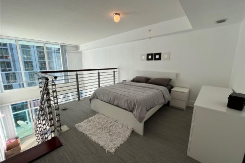 Condominio en alquiler en Miami, Florida, 1 dormitorio, 91.69 m2 № 1364235 - foto 10