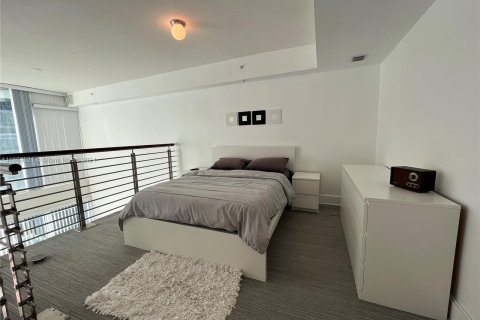 Condominio en alquiler en Miami, Florida, 1 dormitorio, 91.69 m2 № 1364235 - foto 5