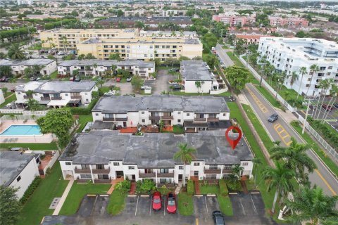 Adosado en venta en Miami, Florida, 3 dormitorios, 151.06 m2 № 1333276 - foto 4