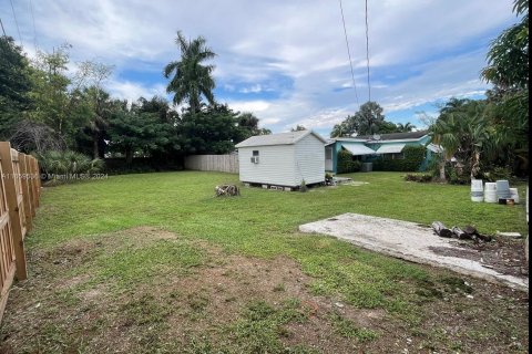 Villa ou maison à louer à West Palm Beach, Floride: 3 chambres, 122.07 m2 № 1364236 - photo 24