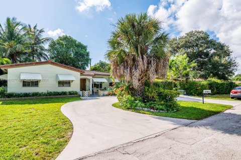 Villa ou maison à vendre à Miami, Floride: 3 chambres, 110.46 m2 № 1365720 - photo 3