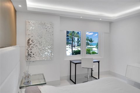 Condo in Miami Beach, Florida, 1 bedroom  № 571205 - photo 18