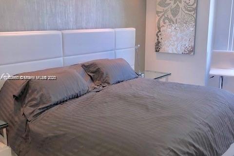 Condo in Miami Beach, Florida, 1 bedroom  № 571205 - photo 16