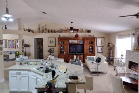 Купить виллу или дом в Делтона, Флорида 11 комнат, 186.36м2, № 625606 - фото 15
