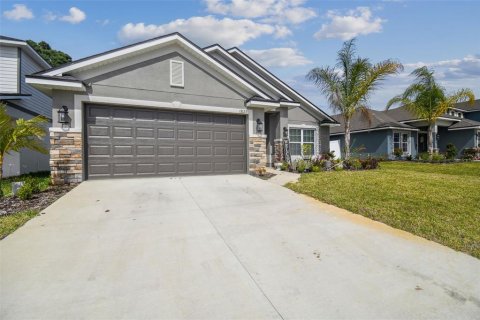 House in Dade City, Florida 4 bedrooms, 169.08 sq.m. № 1122738 - photo 2