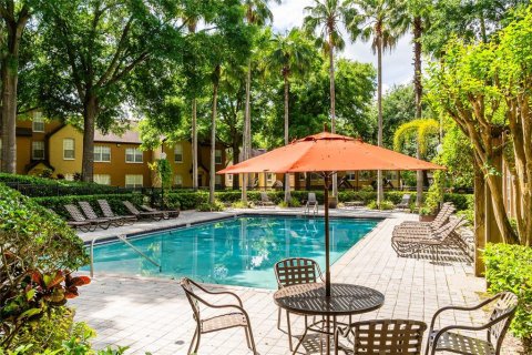 Condo in Orlando, Florida, 1 bedroom  № 1392938 - photo 18