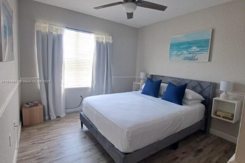 Copropriété à vendre à Miami Beach, Floride: 2 chambres, 59.83 m2 № 1327604 - photo 16